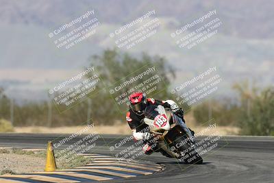 media/Nov-16-2025-Race Pace (Sun) [[8c5fa54630]]/Verified Riders/2-Turn 7 (945am)/